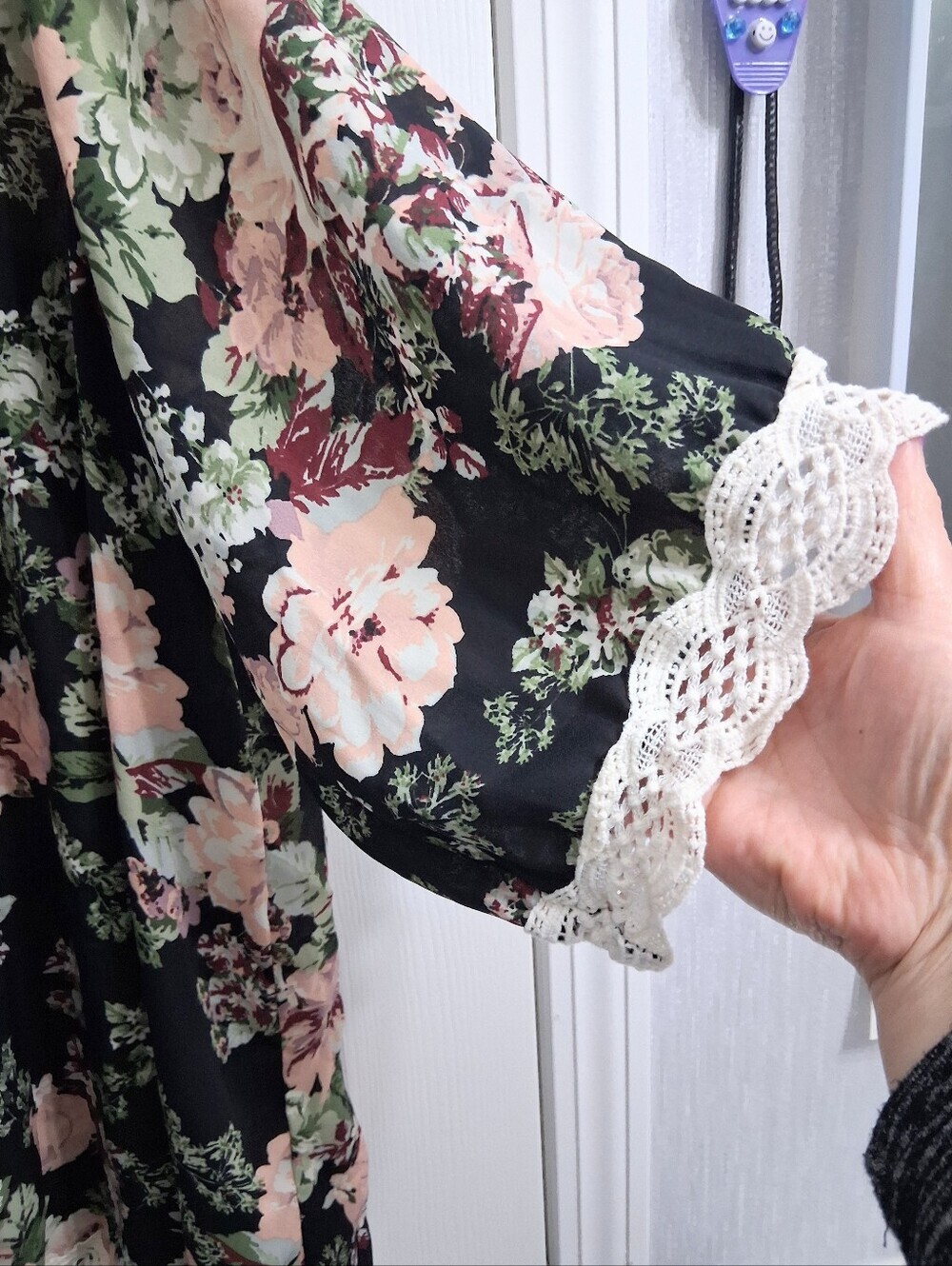 Liberty Love Kimono Cover Up Lace Crochet Hem Pink Floral 2x - Picture 5 of 11